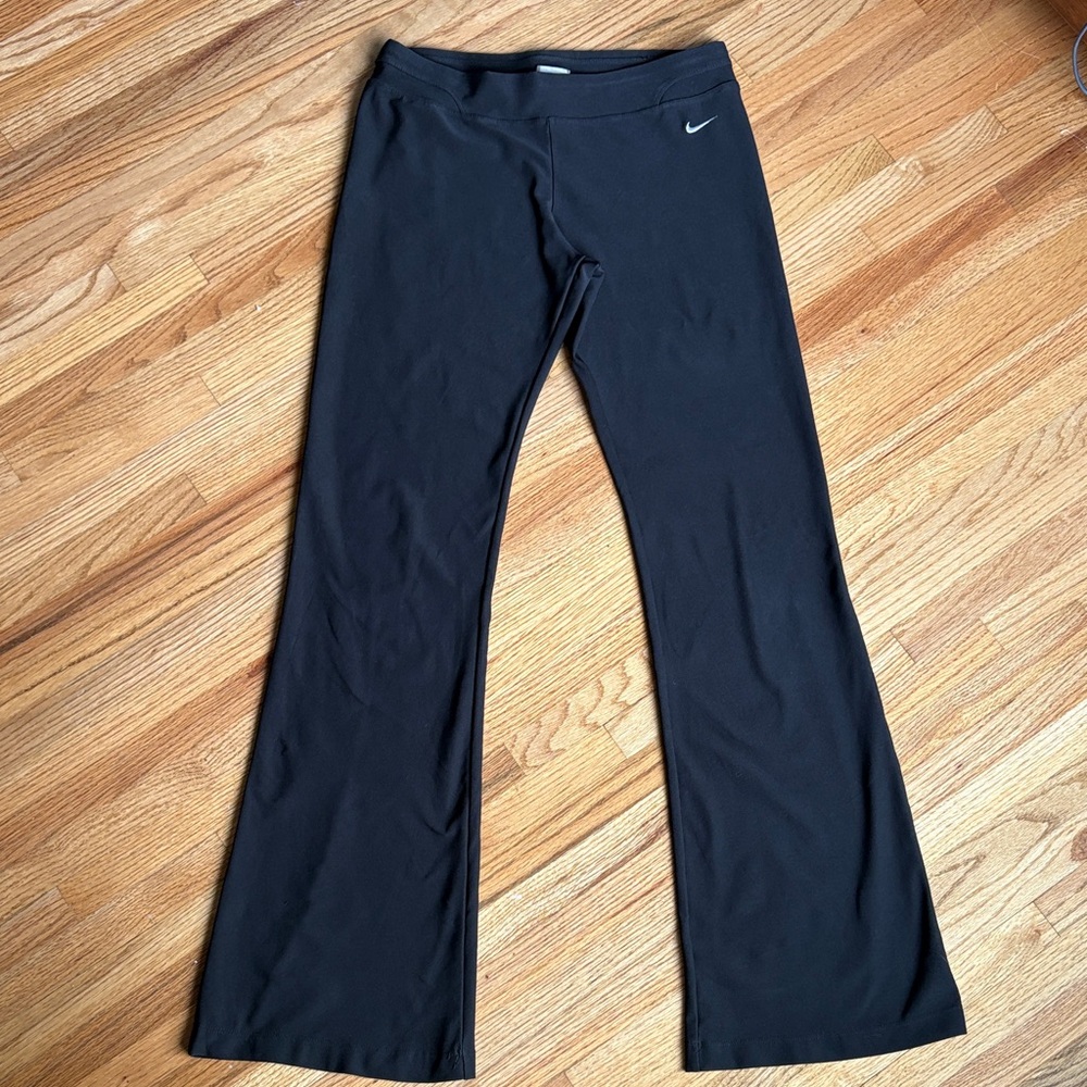 Nike 4-6 Black Flared Yoga Pants with Swoosh